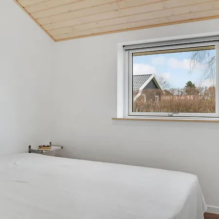 Holiday home 4 Bedroom Gorgeous In Bogo By